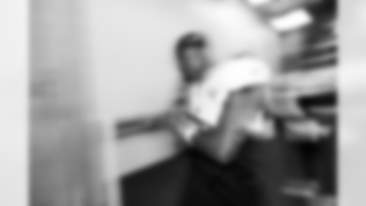 Jacksonville Jaguars vs Indianapolis Colts

RB Travis Etienne Jr. (1)