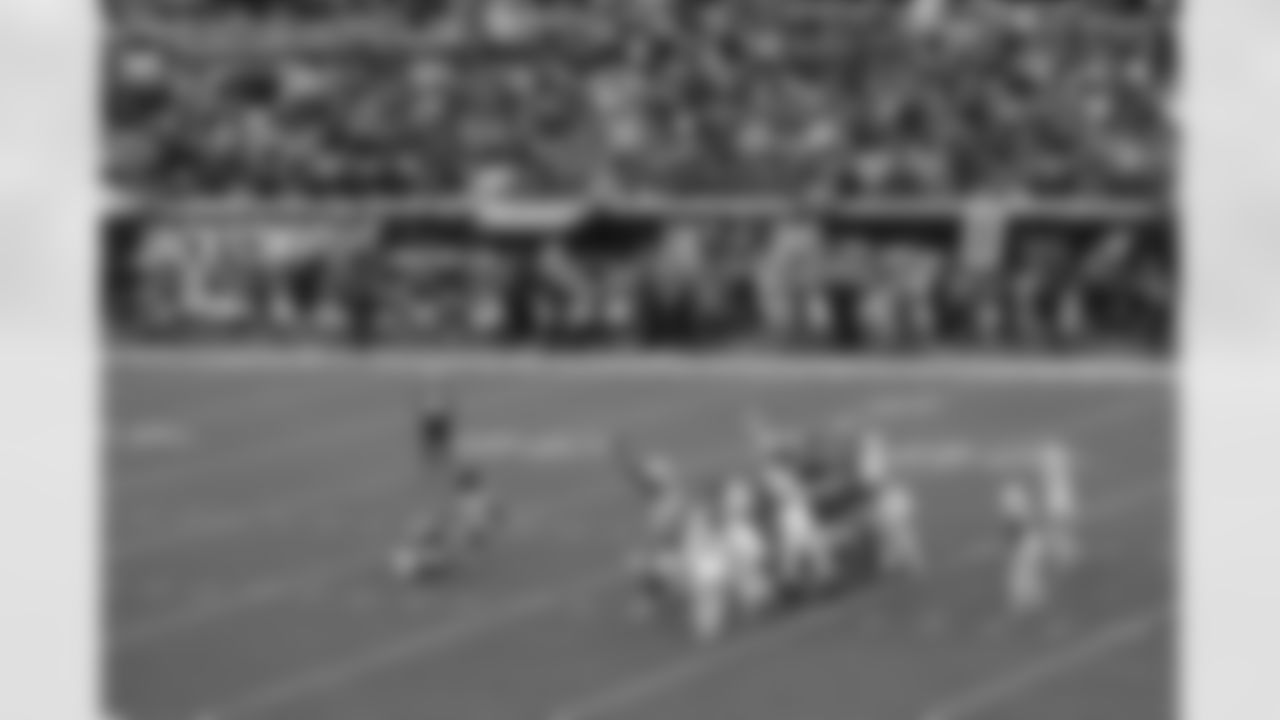 Jacksonville Jaguars vs Indianapolis Colts

K Cam Little (39)