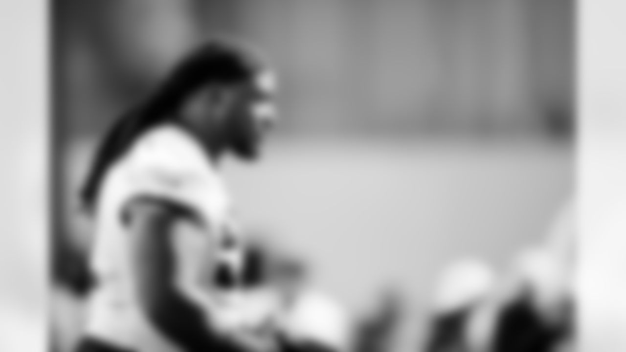 Jacksonville, Fla. — Jaguars defensive tackle DaVon Hamilton (52) during practice at the Miller Electric Center on December 11, 2025.