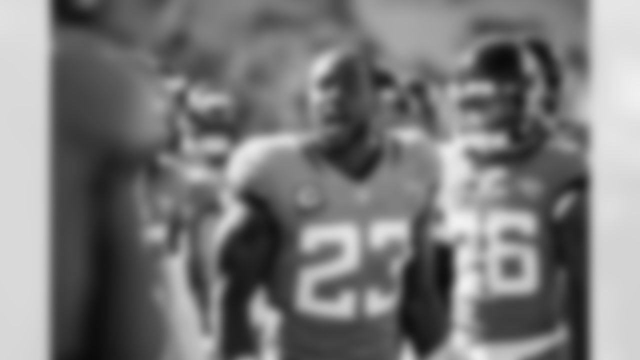 Jacksonville Jaguars vs New York Jets
LB Foyesade Oluokun (23)