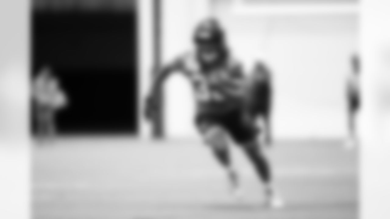 Jacksonville, Fla. — Jaguars running back LeQuint Allen Jr. (36) during rookie minicamp at the Miller Electric Center on May 10, 2025.