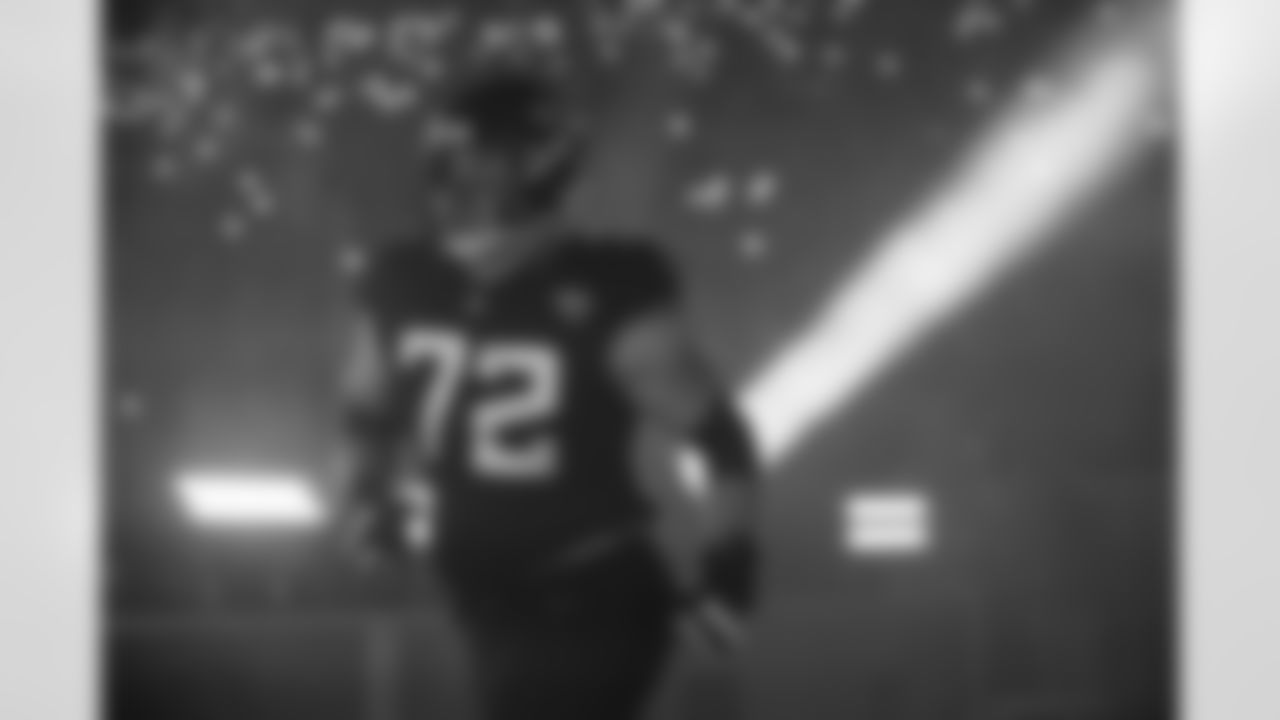 Jacksonville Jaguars vs. Cincinnati Bengals
OL Walker Little (72)