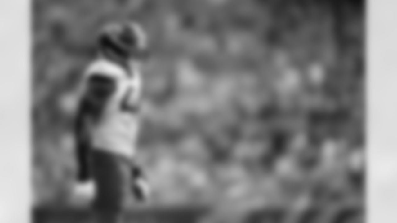 Jacksonville Jaguars vs Cincinnati Bengals
DE Travon Walker (44)