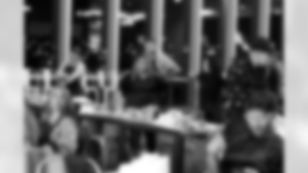 2023_0104_KickingItWithSoles_49