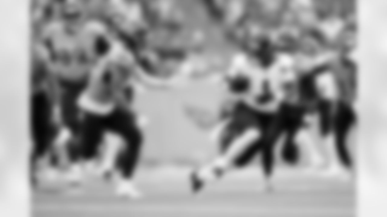 Jacksonville Jaguars vs. Tennessee Titans

RB Travis Etienne Jr. (1)