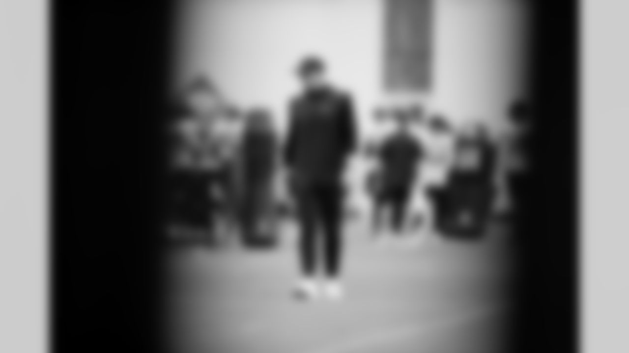 Jacksonville, Fla. — Jaguars head coach Liam Coen during practice at the Miller Electric Center on December 4, 2025.