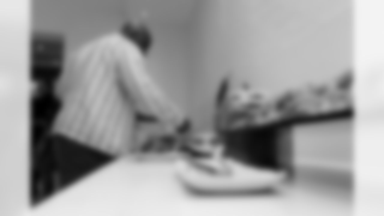 Jacksonville Beach, Fla. — Legends Weekend Friday Dinner at Sandbar Jax Bch on December 5, 2025.