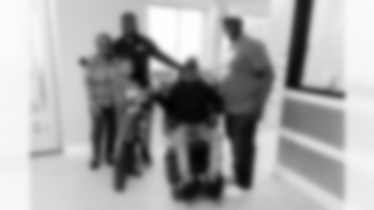 Jacksonville, Fla. — Florida Blue Senior Meal Distribution on November 24, 2025.