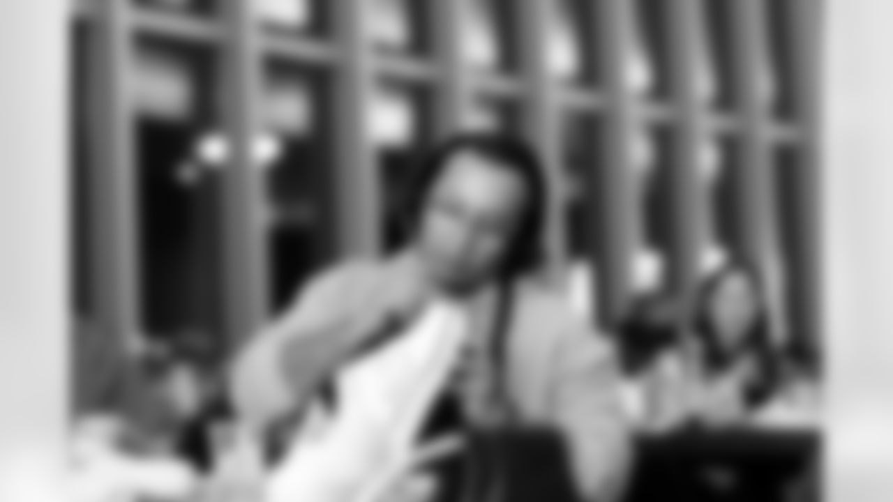 2023_0104_KickingItWithSoles_88