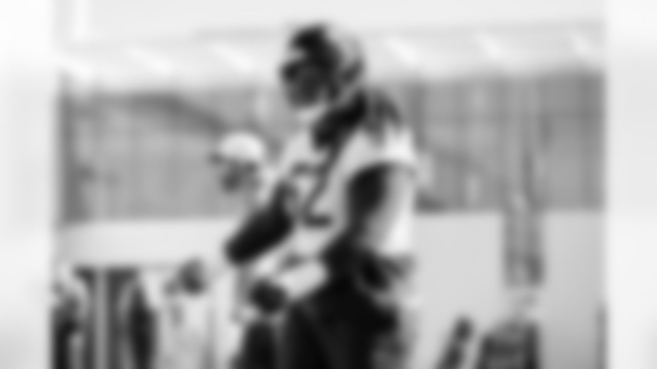 Jacksonville, Fla. — Jaguars defensive tackle DaVon Hamilton (52) during practice at the Miller Electric Center on January 1, 2026.