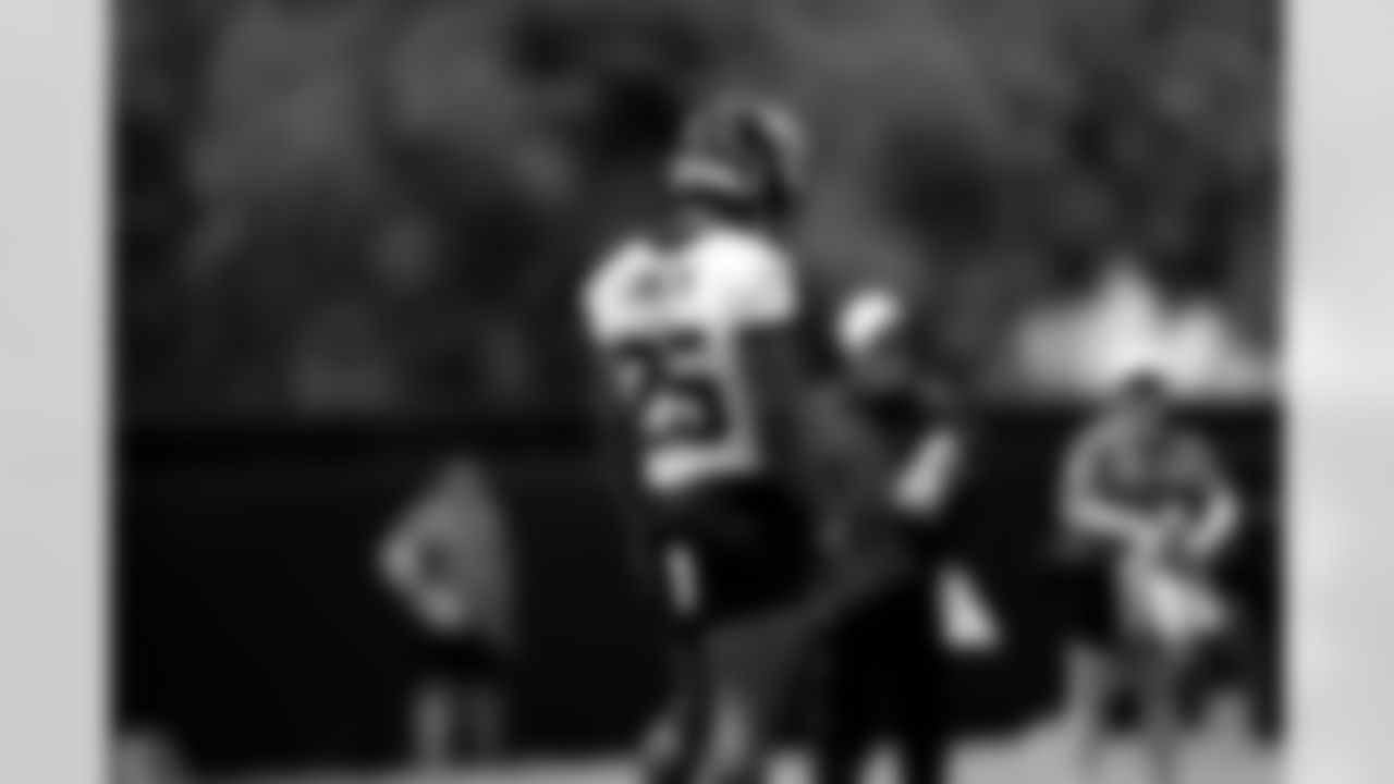 Jacksonville, Fla. — Jaguars safety Rayuan Lane III (25) during rookie minicamp at the Miller Electric Center on May 9, 2025.