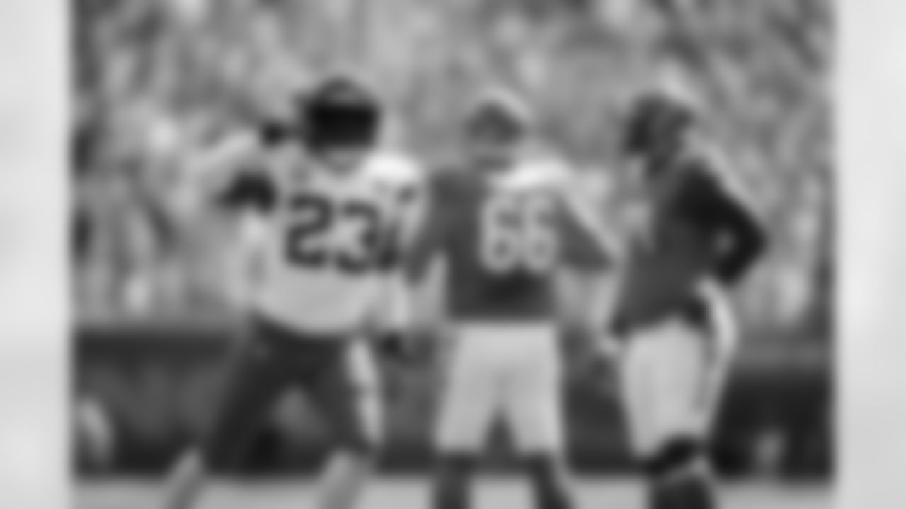 Jacksonville Jaguars vs Cincinnati Bengals

LB Foyesade Oluokun (23)