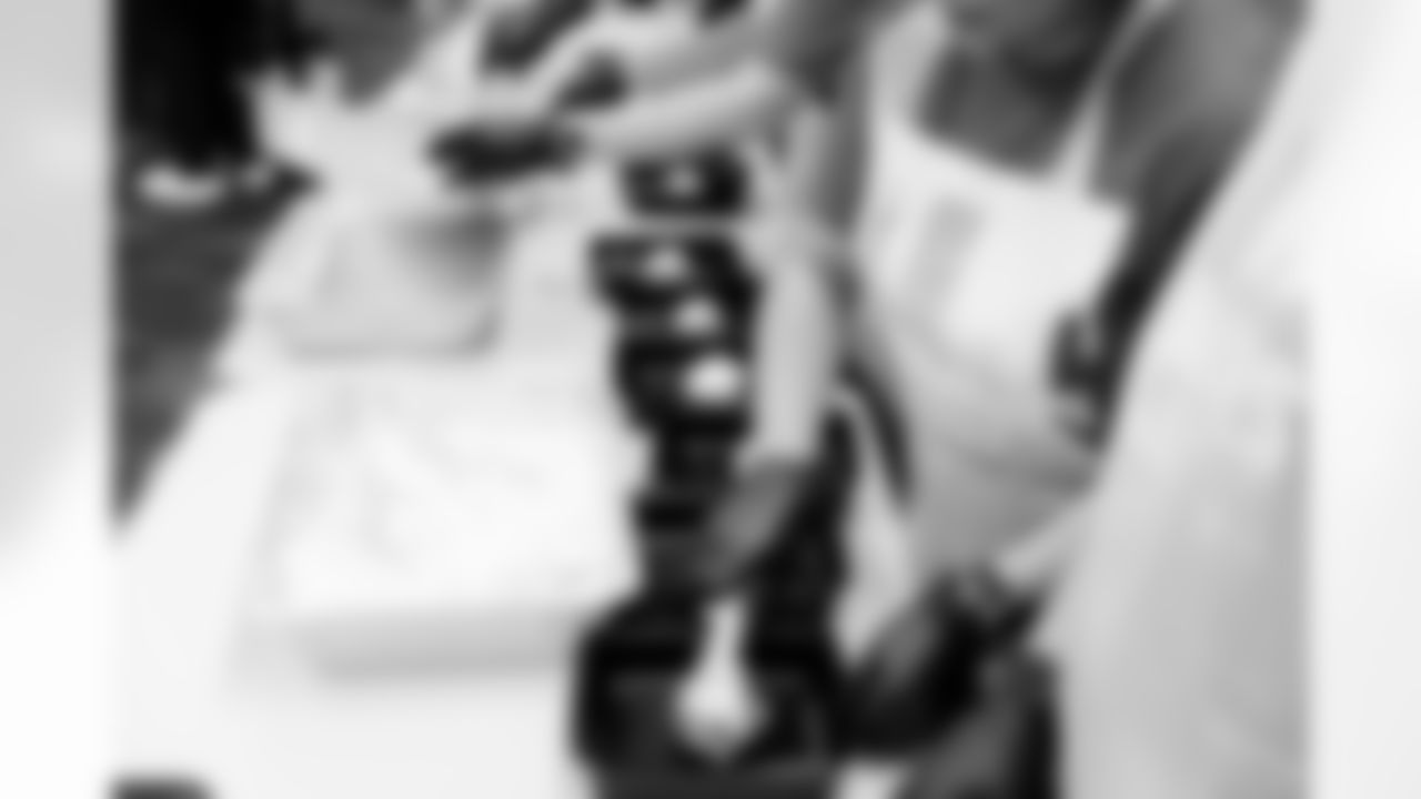 Jacksonville, Fla. — Florida Blue Senior Meal Distribution on November 24, 2025.