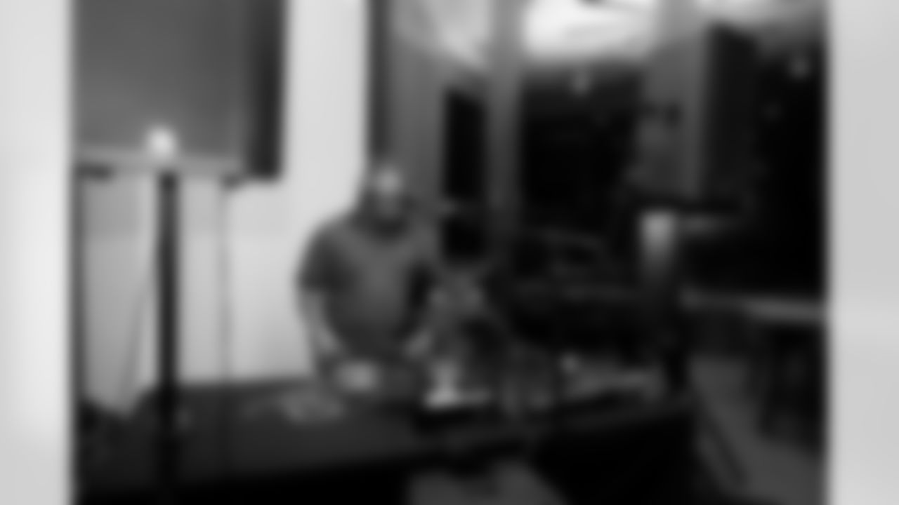 Jacksonville Beach, Fla. — Legends Weekend Friday Dinner at Sandbar Jax Bch on December 5, 2025.