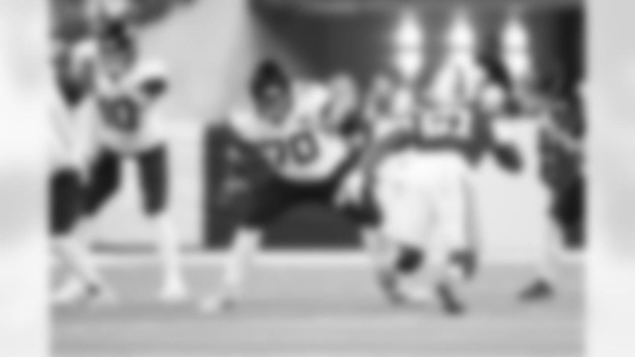 OL Cole Van Lanen (70)