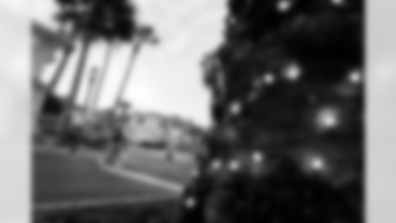 Jacksonville, Fla. — Jacksonville Jaguars Playoff Prowl at Neptune Run Crew in Neptune Beach on January 9, 2026