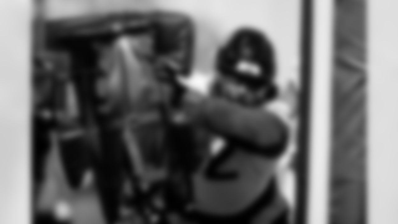 Jacksonville, Fla. — Jaguars defensive tackle DaVon Hamilton (52) during practice at the Miller Electric Center on November 12, 2025.