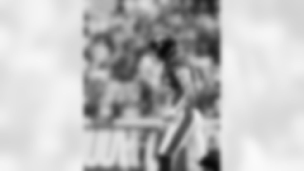 Jacksonville Jaguars vs Indianapolis Colts

QB Trevor Lawrence (16)