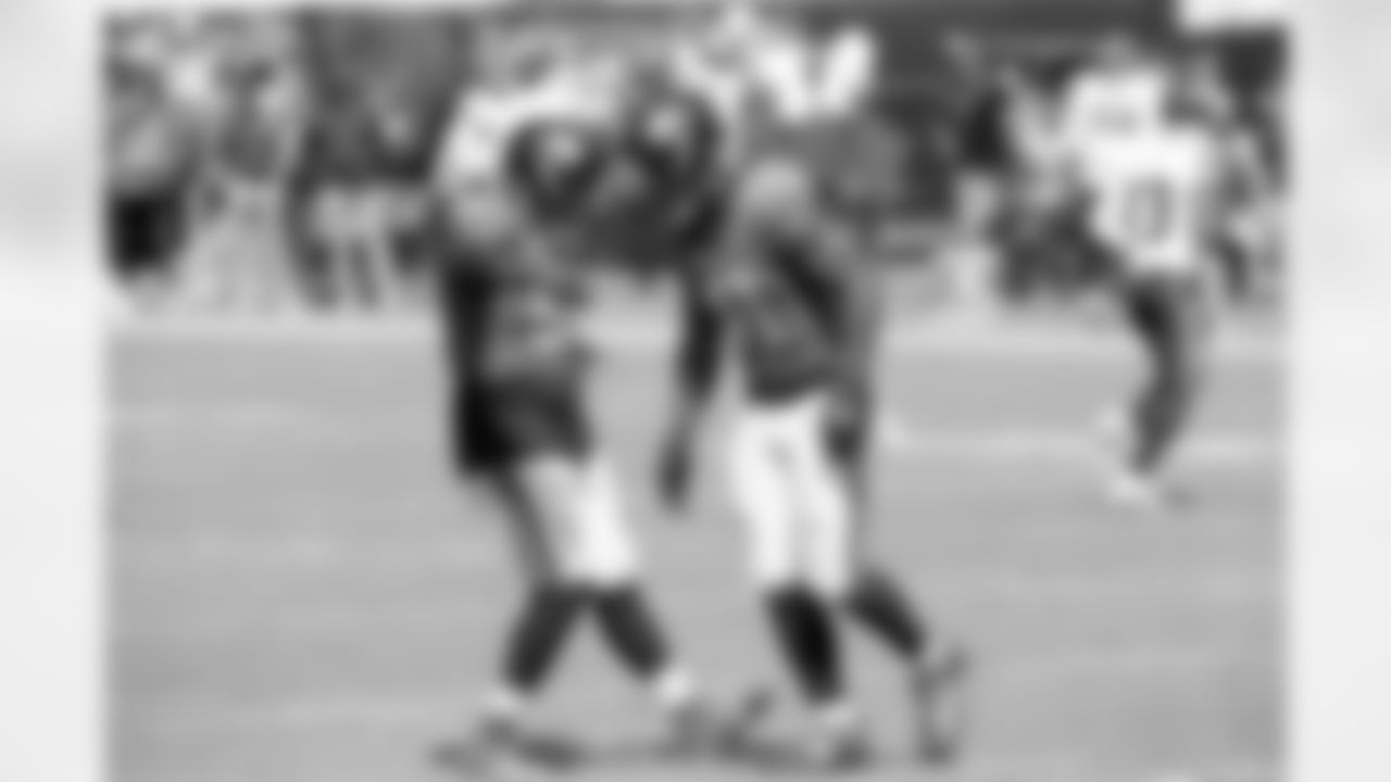 Jacksonville Jaguars vs Houston Texans
DE Josh Hines-Allen (41) and DE Dawuane Smoot (98)