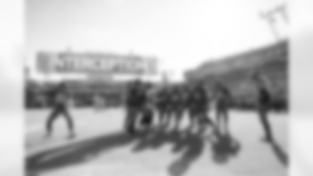 Jacksonville Jaguars vs Los Angeles Chargers
S Antonio Johnson (26)