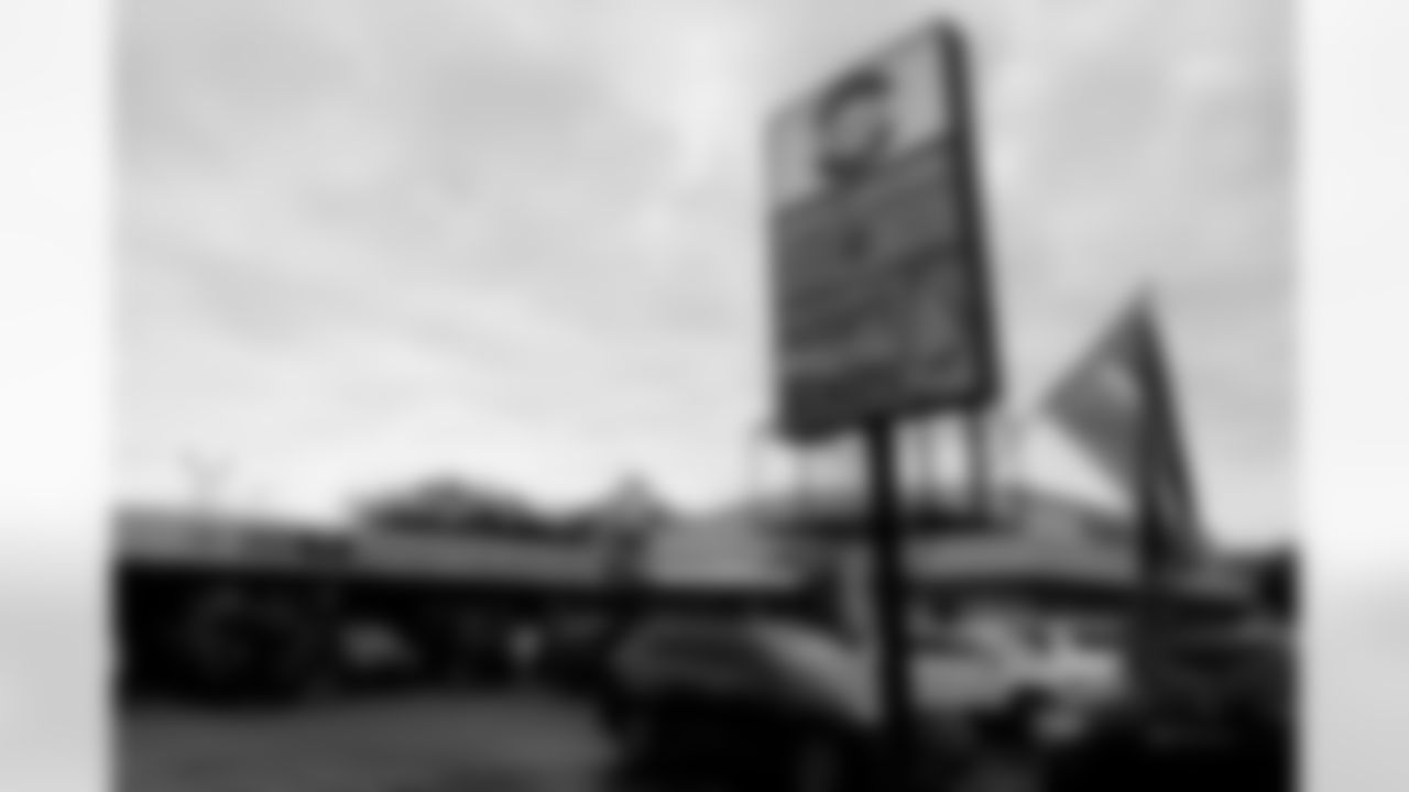 Jacksonville, Fla. — Jacksonville Jaguars Playoff Prowl at Cinotti's Bakery Sandwich Shop in Jacksonville Beach January 9, 2026