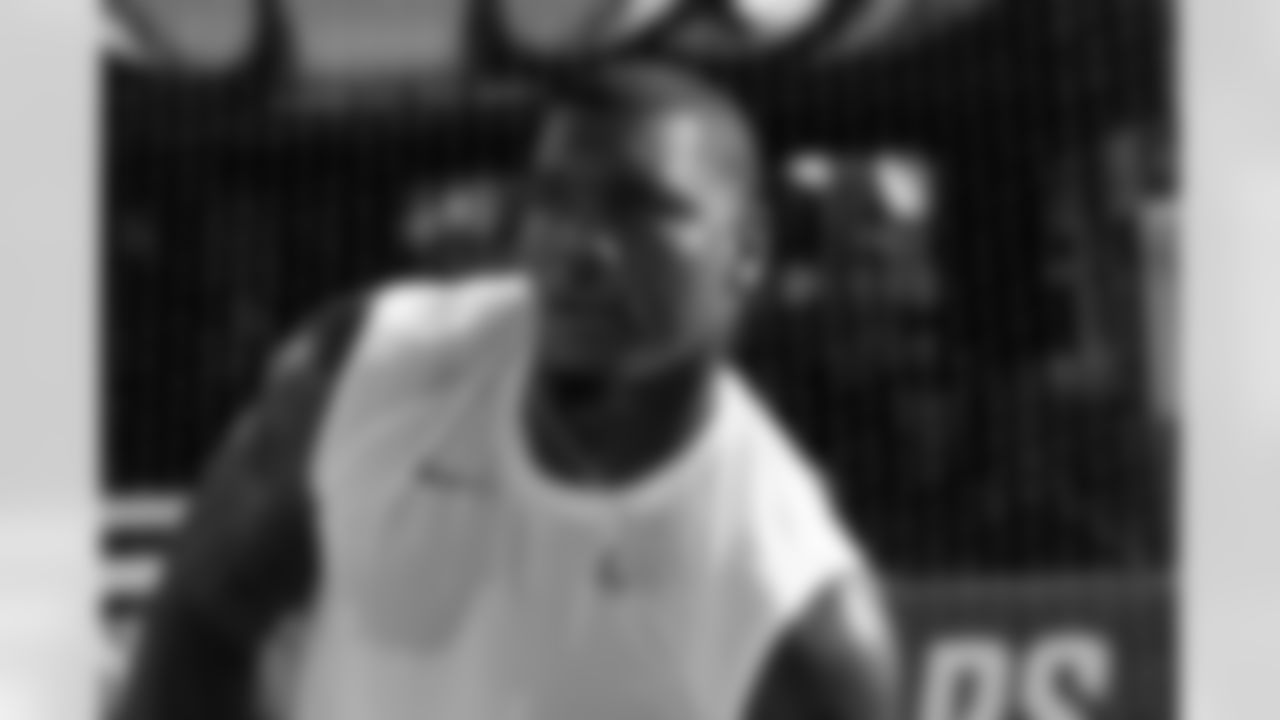 Jacksonville Jaguars vs. Tampa Bay Buccaneers
DE Travon Walker