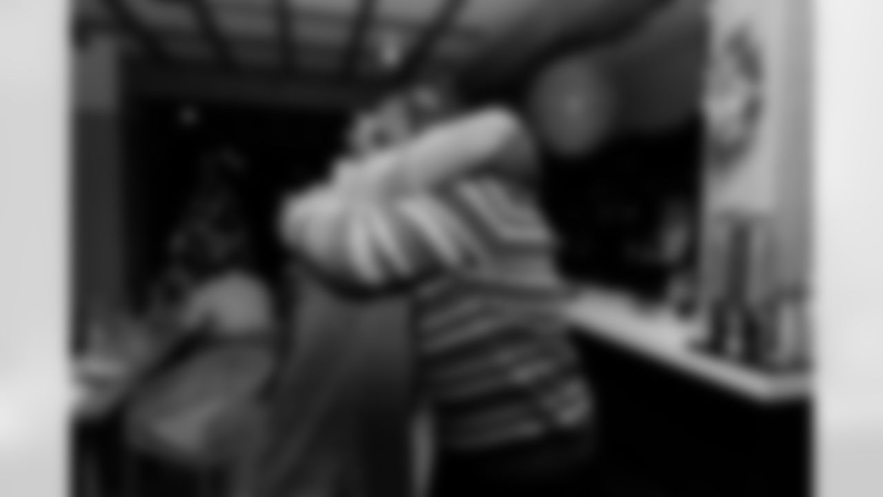 Jacksonville Beach, Fla. — Legends Weekend Friday Dinner at Sandbar Jax Bch on December 5, 2025.