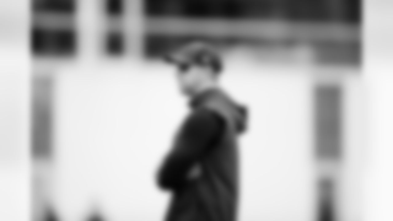 Jacksonville, Fla. — Jaguars head coach Liam Coen during practice at the Miller Electric Center on December 4, 2025.