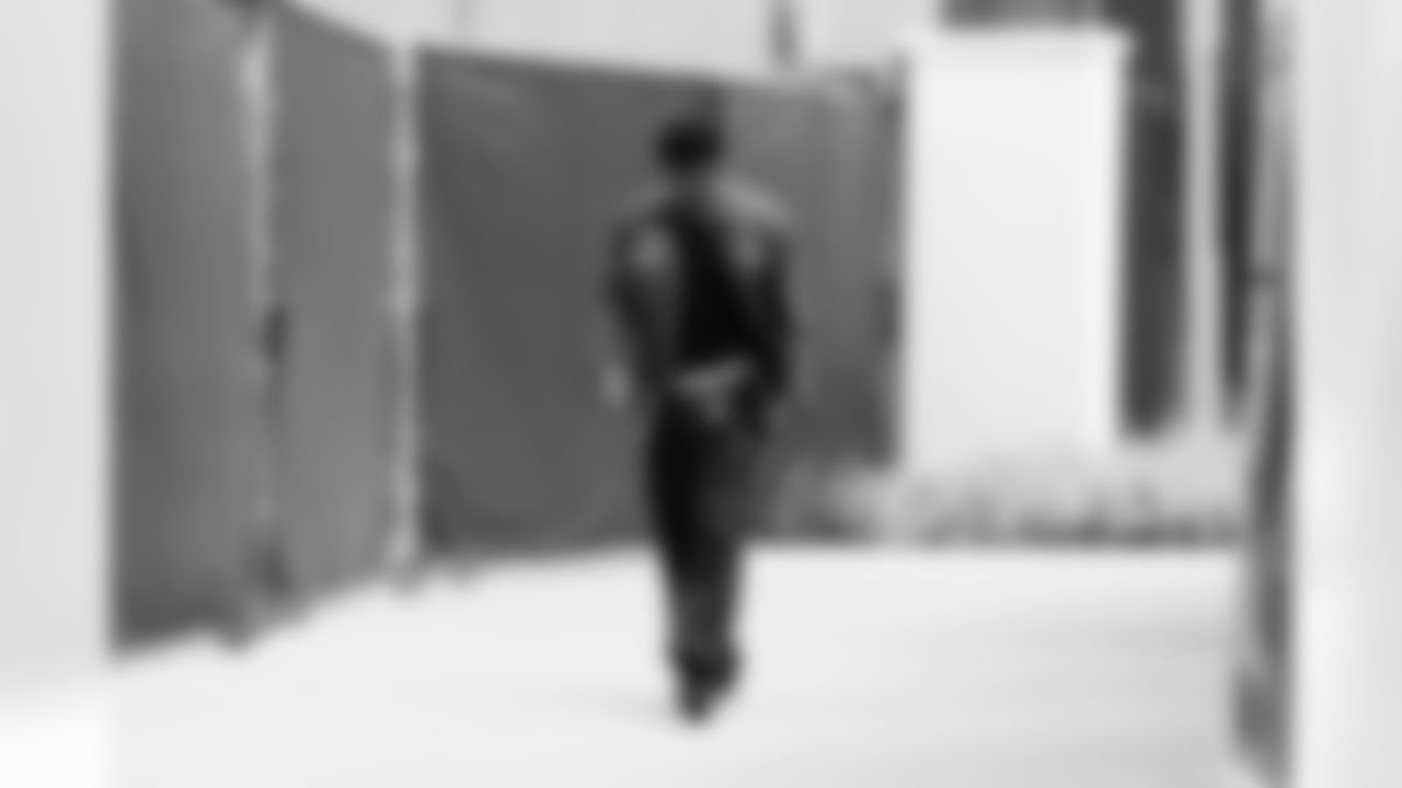 Jacksonville Jaguars vs Carolina Panthers

CB Jarrian Jones