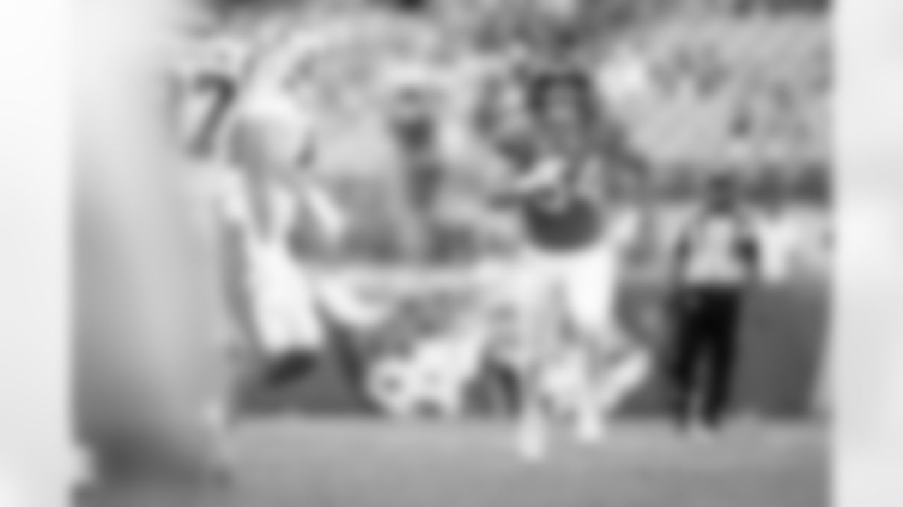 Jacksonville Jaguars vs Carolina Panthers
LB Jack Kiser (54)