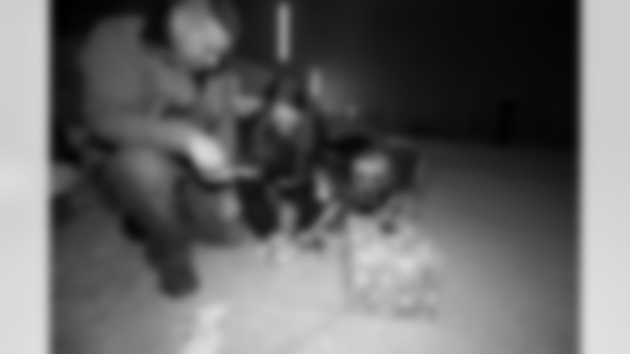 2023_1212_FanClubHolidayPawty_43