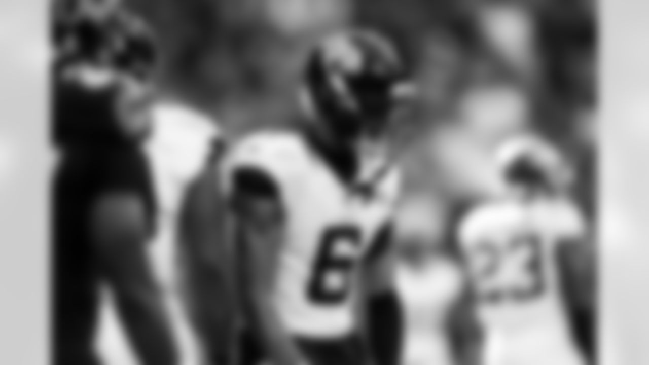 Jacksonville Jaguars vs Houston Texans

CB Greg Newsome II (6)