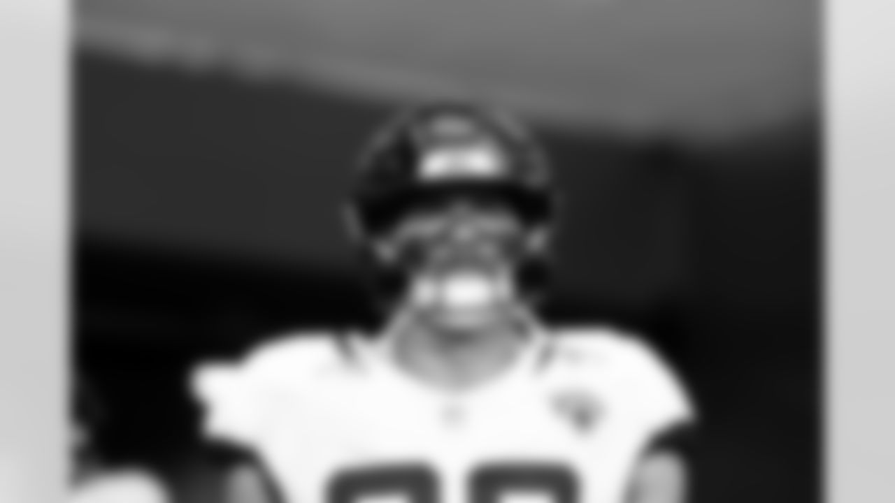 Jacksonville Jaguars vs Miami Dolphins
DL Danny Striggow (92)