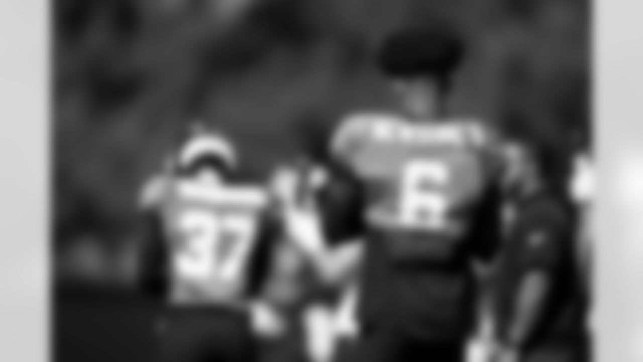 Jacksonville, Fla. — Jaguars cornerback Greg Newsome II (6) during practice at the Miller Electric Center on November 20, 2025.