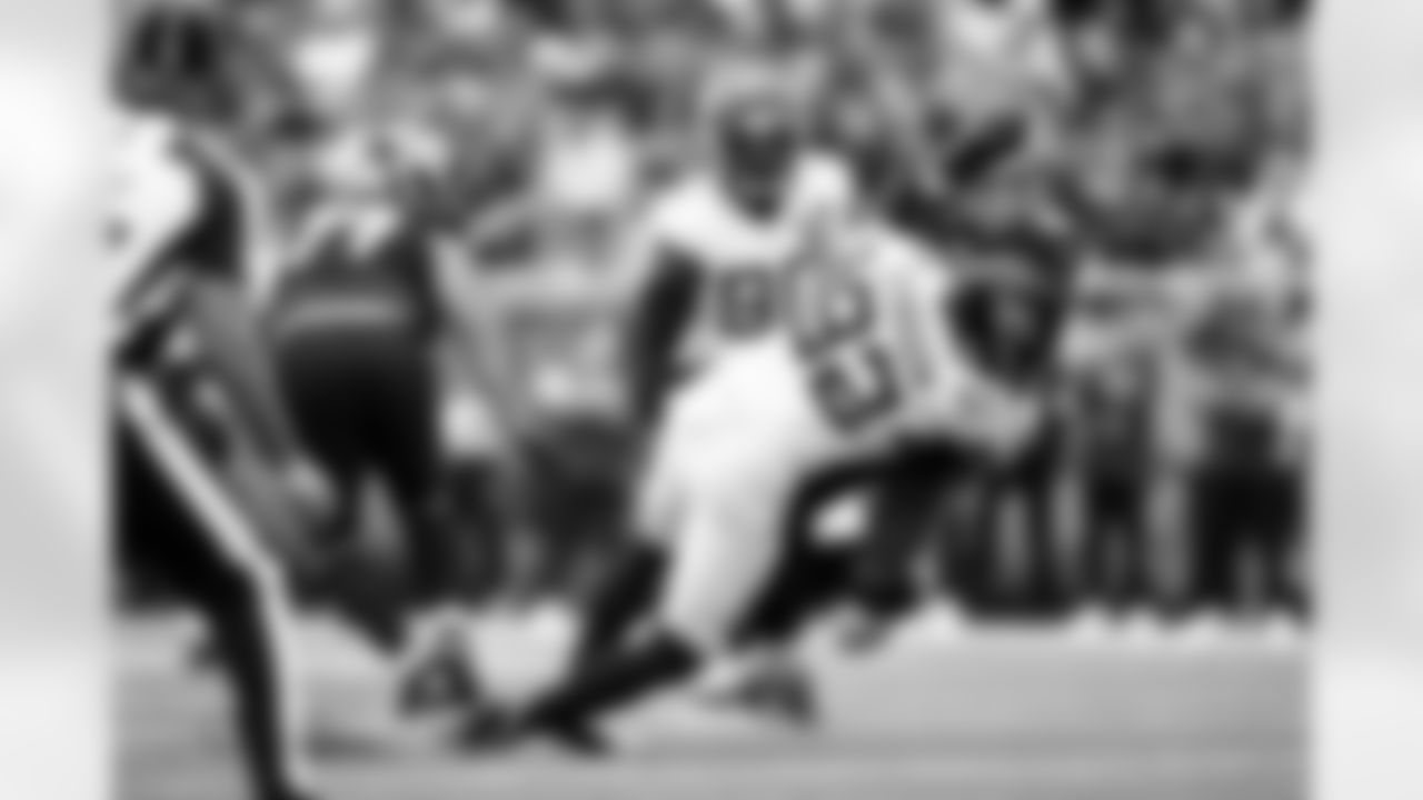 Jacksonville Jaguars vs Houston Texans

DL Danny Striggow (92)