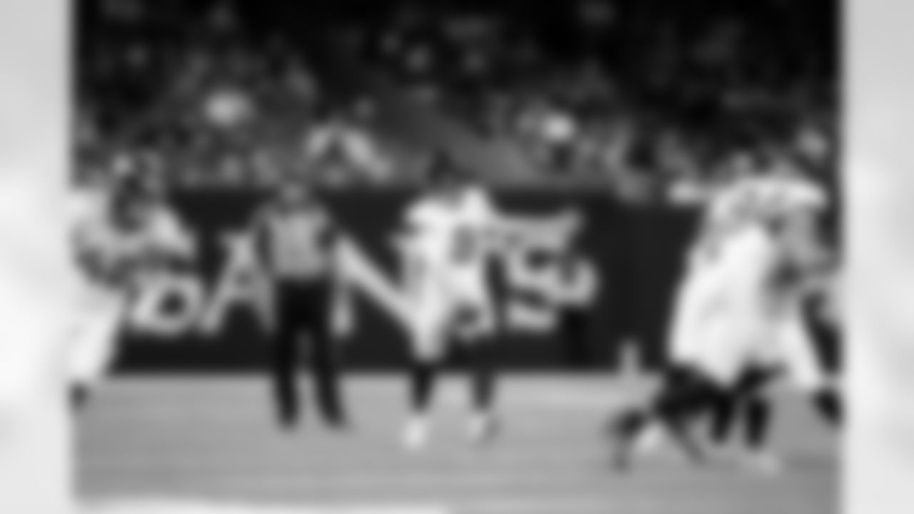 Jacksonville Jaguars vs New Orleans Saints
P Logan Cooke (9)