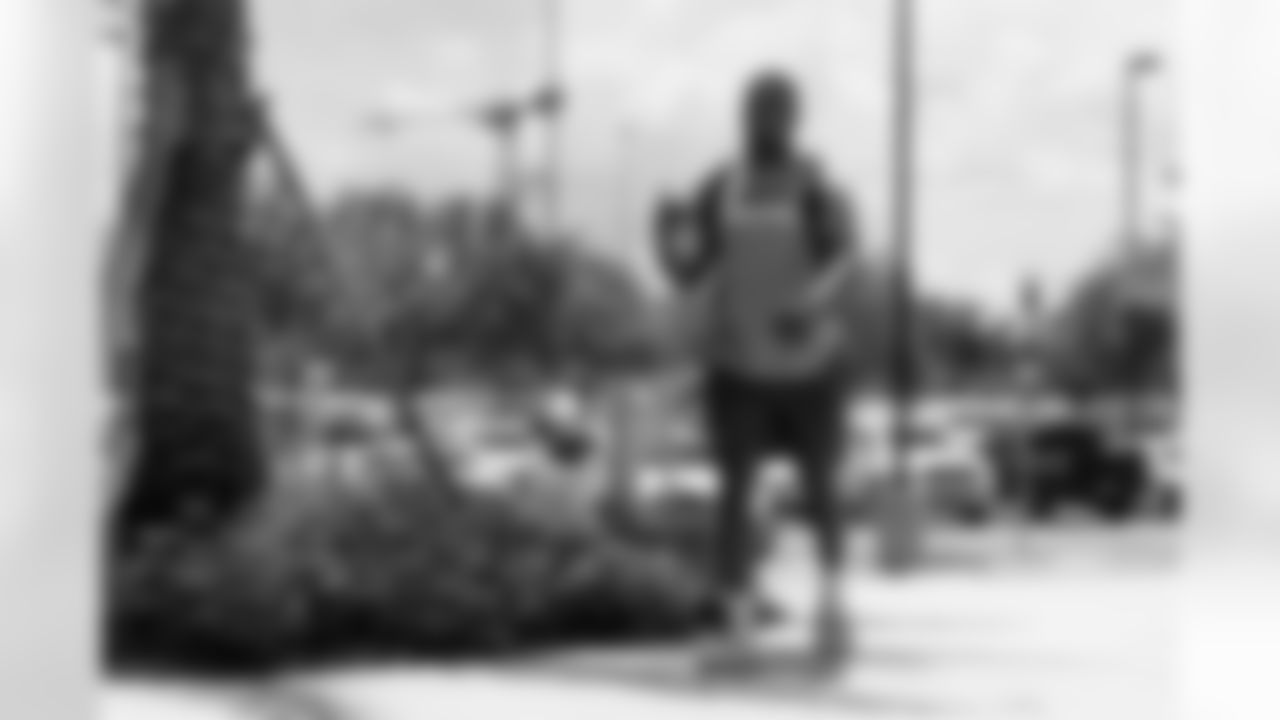 RB Lorenzo Lingard