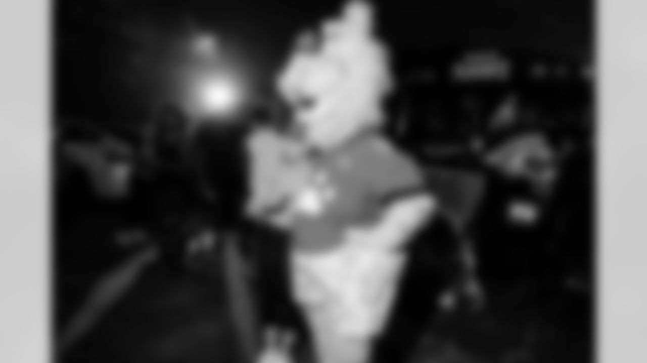 Jacksonville, Fla. — Jacksonville Jaguars Playoff Prowl at Neptune Run Crew in Neptune Beach on January 9, 2026