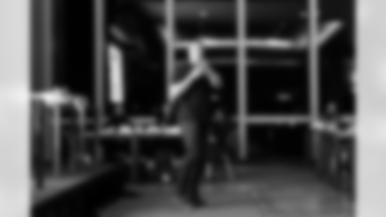 2023_0104_KickingItWithSoles_45