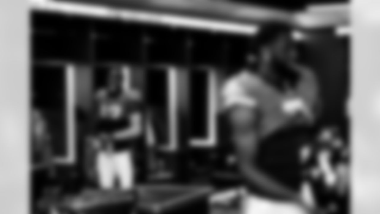 Jacksonville Jaguars vs Houston Texans

WR/DB Travis Hunter (12) and WR Brian Thomas Jr. (7)