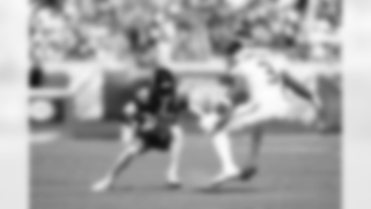 Jacksonville Jaguars vs Seattle Seahawks
WR/DB Travis Hunter (12)