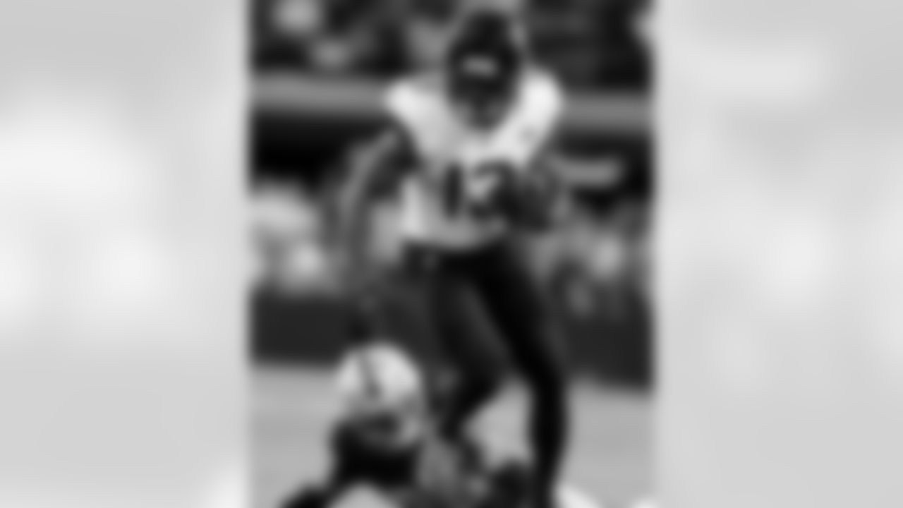 Jacksonville Jaguars vs Las Vegas Raiders

WR Tim Jones (13)