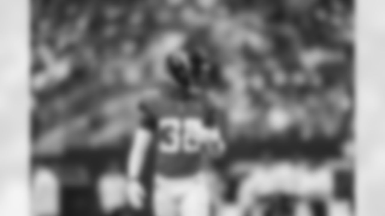 Jacksonville Jaguars vs. Dallas Cowboys
CB Montaric Brown (30)