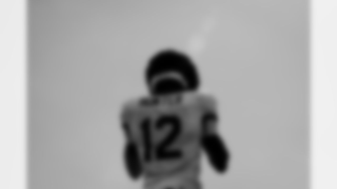 Jacksonville, Fla. — Jaguars wide receiver/defensive back Travis Hunter (12) during practice at the Miller Electric Center on October 29, 2025.