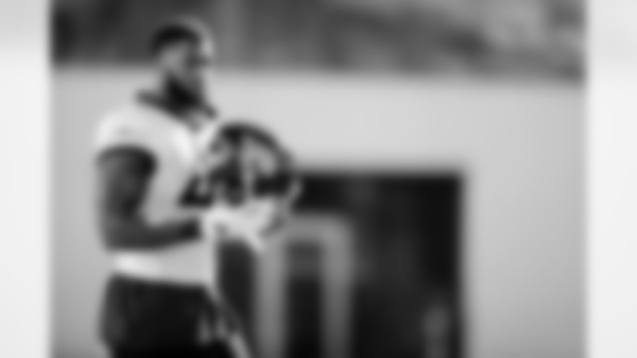 Jacksonville, Fla. — Jaguars defensive end Josh Hines-Allen (41) during practice at the Miller Electric Center on December 11, 2025.