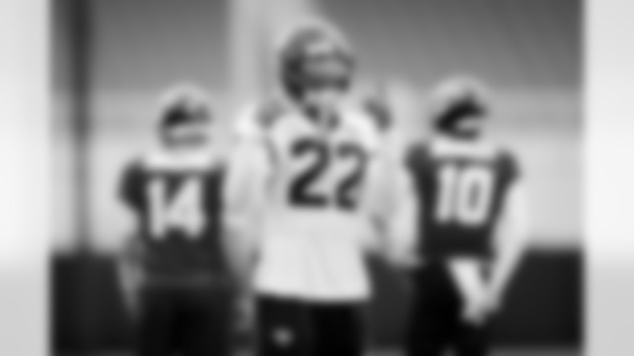 Jacksonville, Fla. — Jaguars cornerback Jarrian Jones (22) during practice at the Miller Electric Center on December 4, 2025.