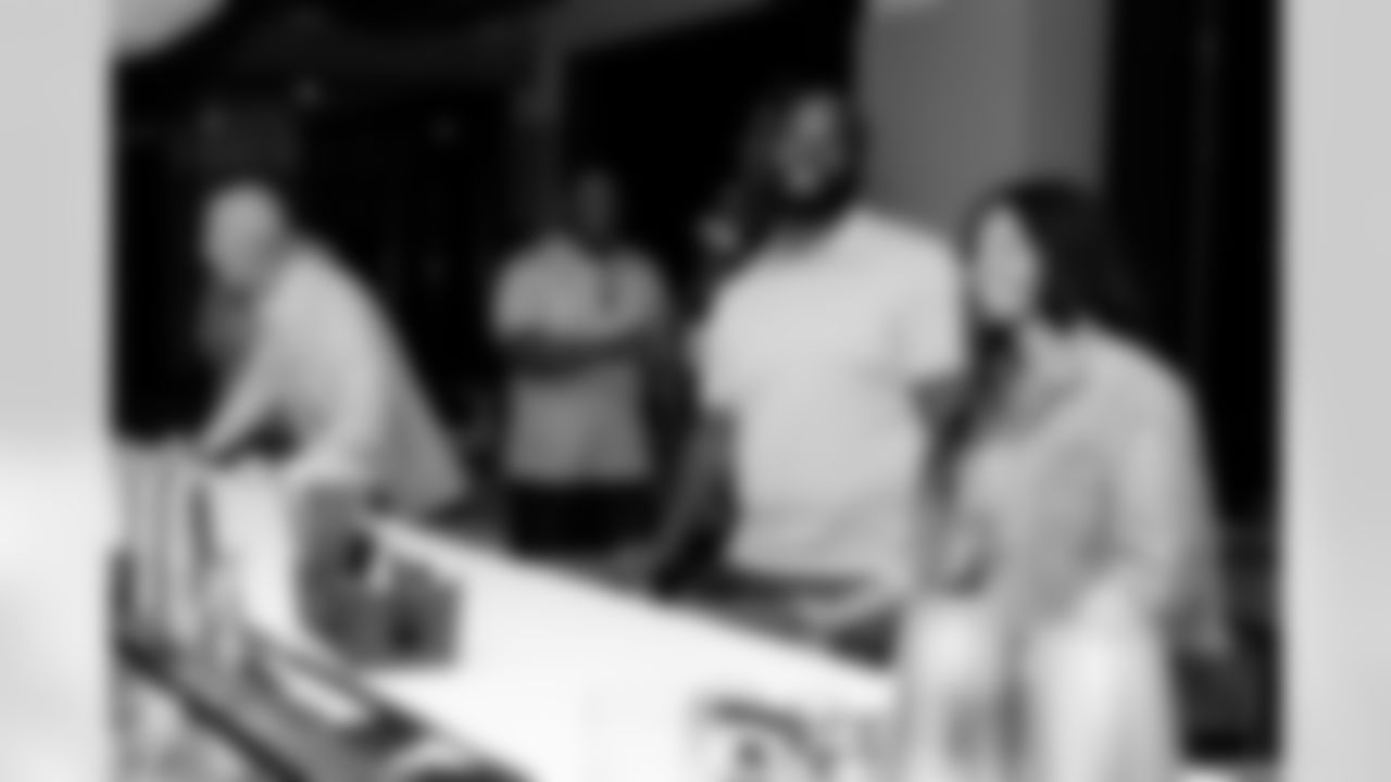 Jacksonville Beach, Fla. — Legends Weekend Friday Dinner at Sandbar Jax Bch on December 5, 2025.