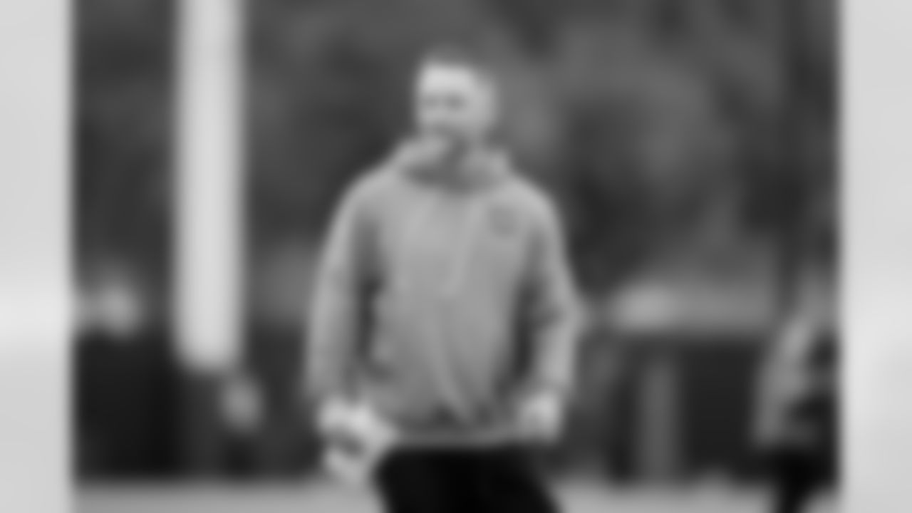 Jacksonville, Fla. — Jaguars defensive coordinator Anthony Campanile during practice at the Miller Electric Center on December 4, 2025.