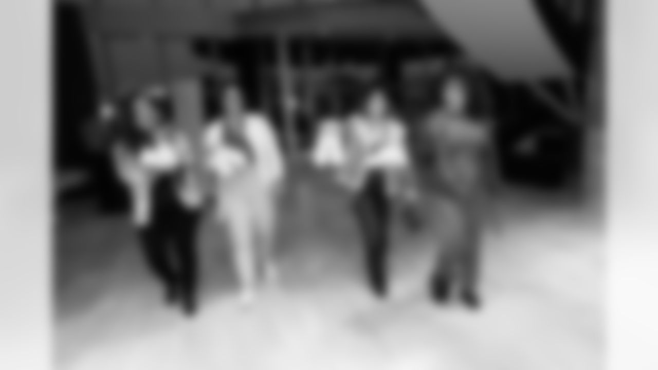 2023_0104_KickingItWithSoles_08