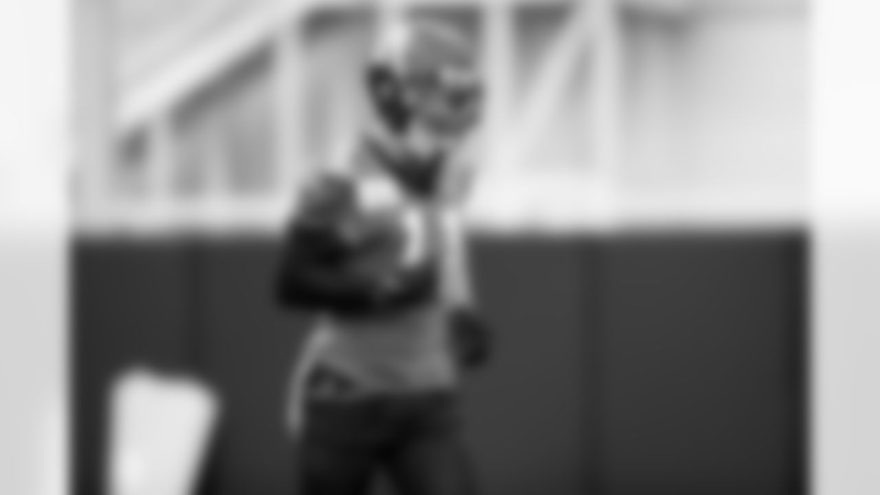 WR Parker Washington (11)
